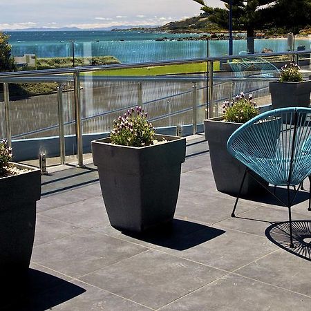 Penguin Beachfront Apartments Стая снимка