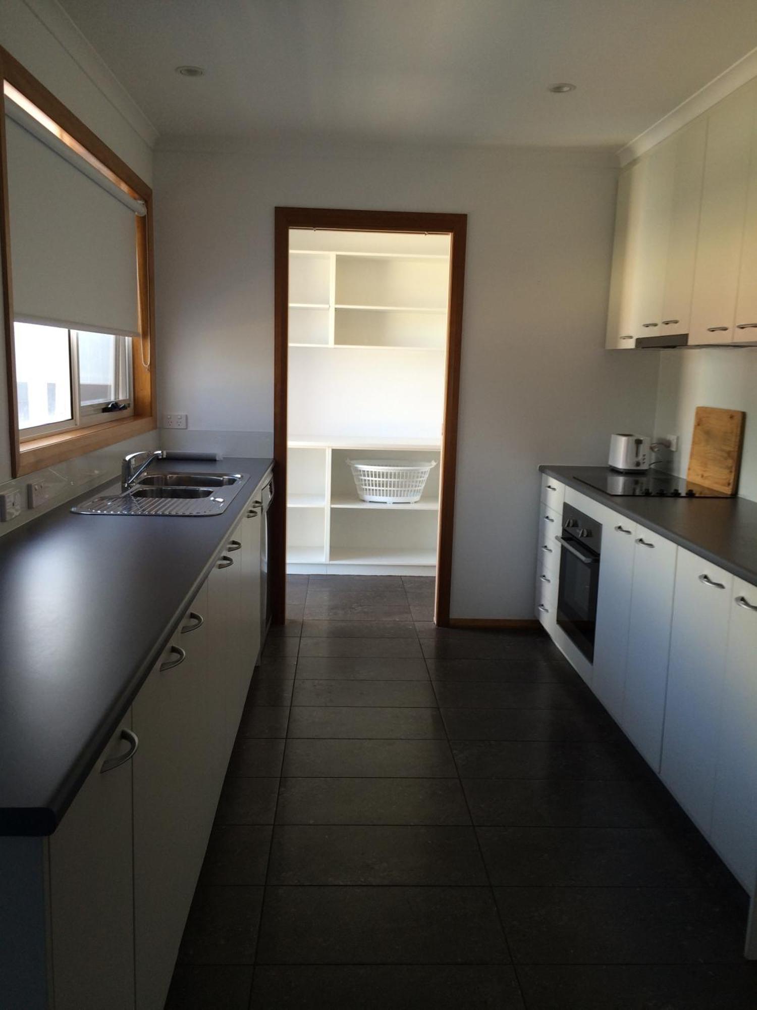 Penguin Beachfront Apartments Екстериор снимка