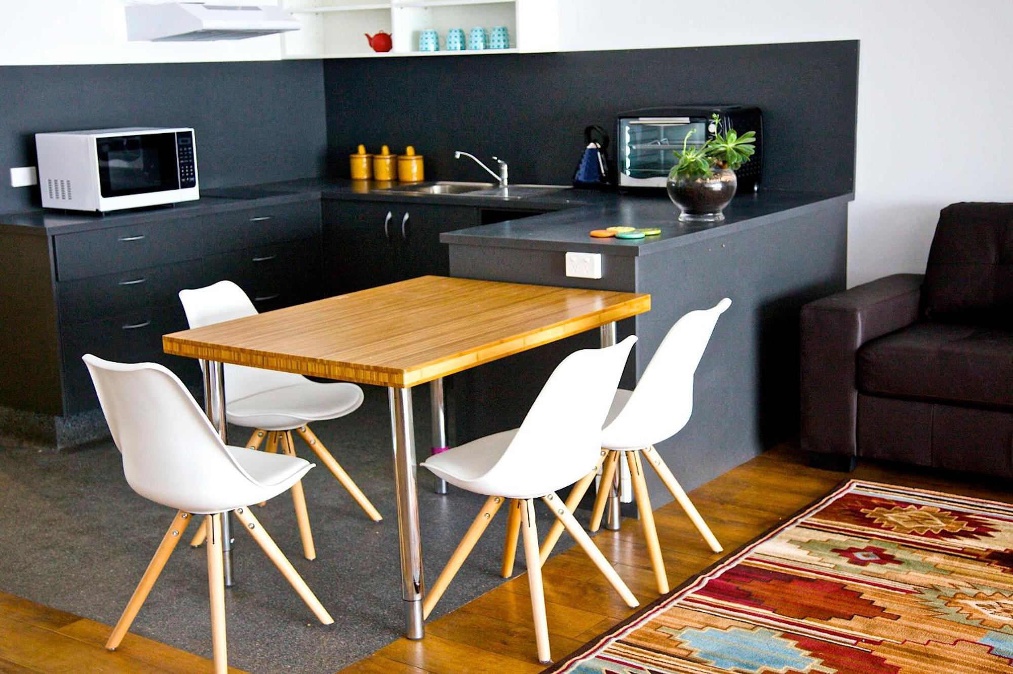 Penguin Beachfront Apartments Стая снимка