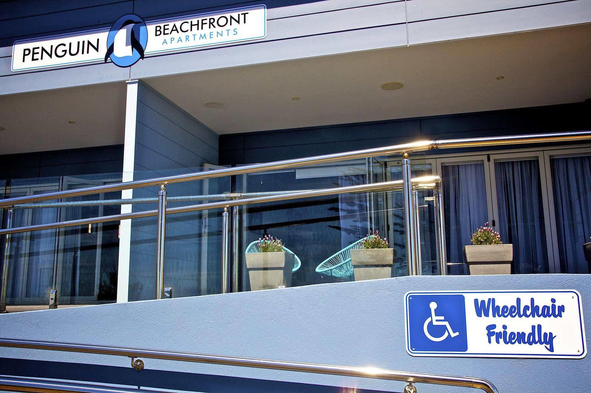 Penguin Beachfront Apartments Екстериор снимка